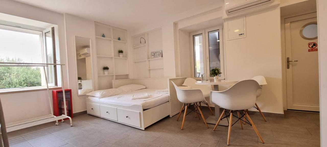 Tissa-Novalja Apartment ภายนอก รูปภาพ